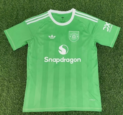 2526 Ma green GK soccer jersey